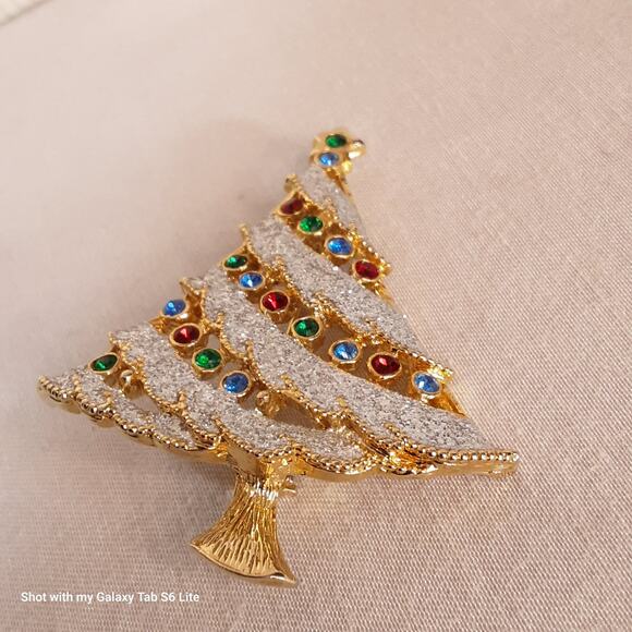 Christmas Tree Brooch Multicolor Rhinestones And Frosted Trim - Picture 3 of 7